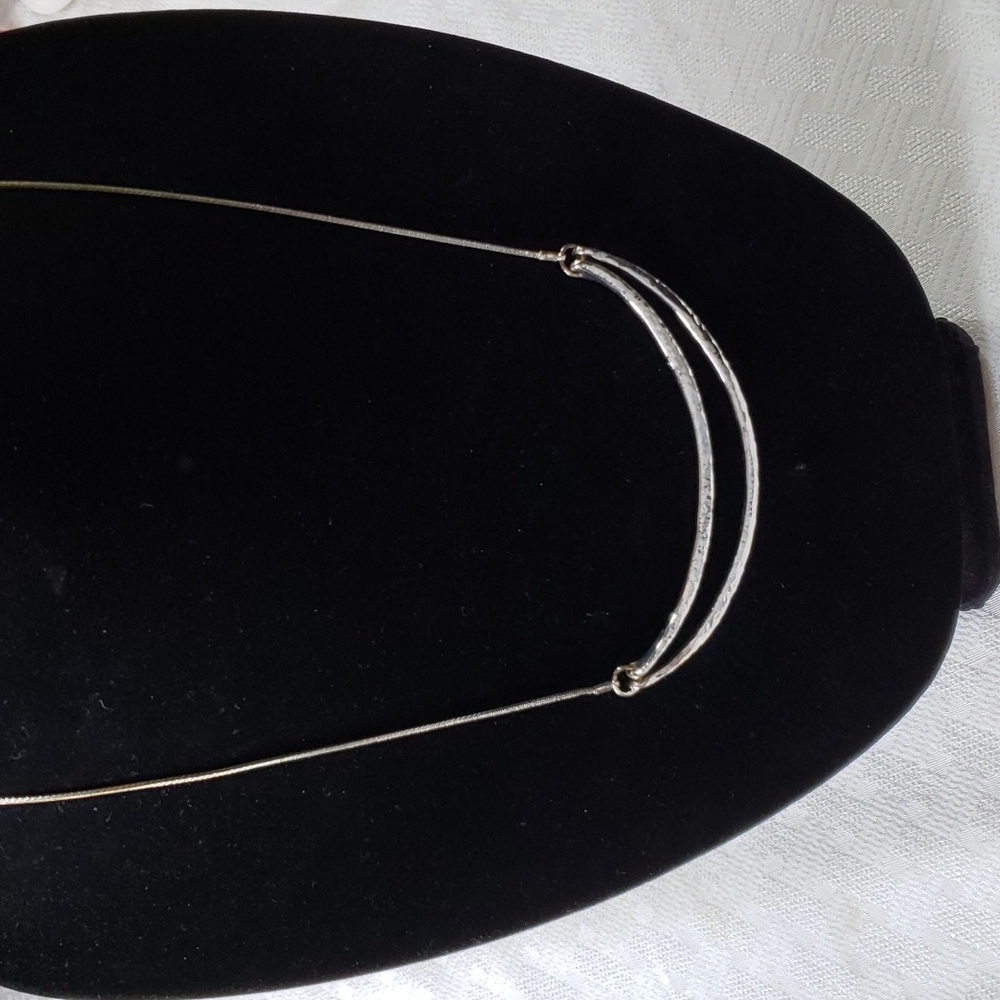 Hammered silver tone swag adjustable necklace